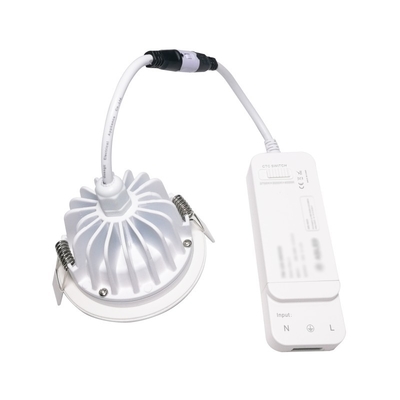 La superficie di IP65 Smart il LED Downlights ha montato il controllo 9W del telefono di Wifi Tuya 5 anni di garanzia