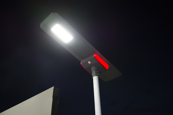 12V IP65 75Ra tutto in una luce solare del cortile della via con controllo di modello di APP del telefono