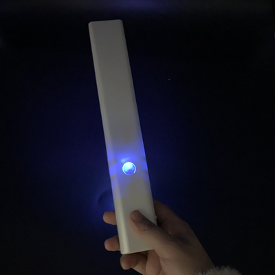 Bacchetta dello sterilizzatore della luce UV di watt LED del portatile 4, potere tenuto in mano della batteria al litio di sterilizzazione 18650 della luce UV
