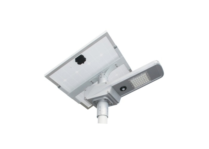 40W ha integrato la batteria infrarossa autoalimentata solare del sensore 12V dell'iluminazione pubblica 140lm/w IP65 del LED